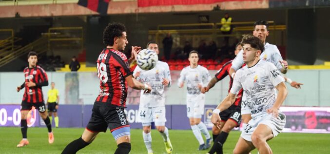Foggia lento e poco reattivo, prima passa in vantaggio e poi si fa superare dal Picerno (1-2)