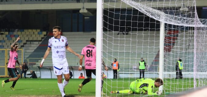 Con il Casarano settima sconfitta consecutiva (1-2). E’ sempre più buio pesto