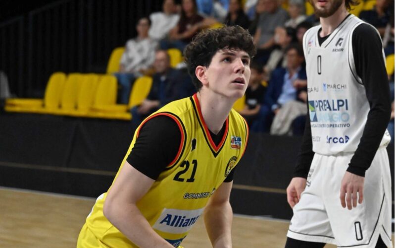 Gara1 va alla Rucker, solo nel finale. Cestistica, testa e cuore su gara2!