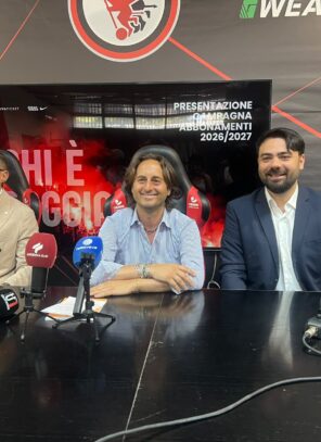 Tutti allo stadio. Il Foggia invita i suoi tifosi a riempire lo Zac