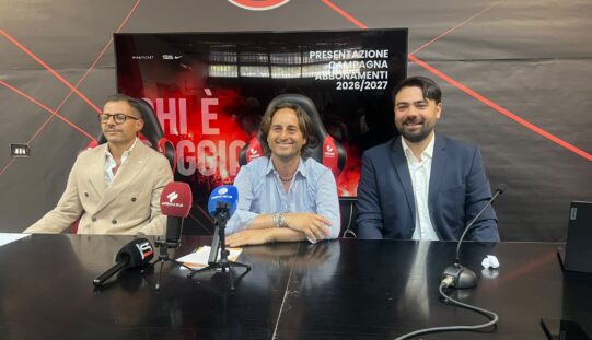 Tutti allo stadio. Il Foggia invita i suoi tifosi a riempire lo Zac