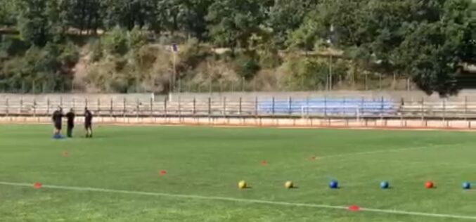I primi scatti del ritiro rossonero