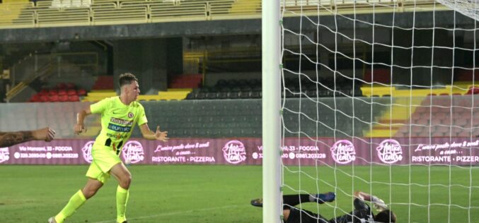 Foggia 1-2 Altamura. Buon primo tempo dei rossoneri, poi emerge la preparazione degli ospiti