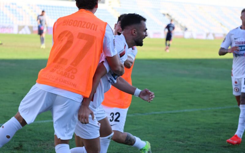 Il Foggia si prepara ad affrontare il Potenza, autentica macchina da gol